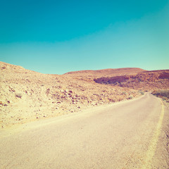 Fototapeta na wymiar Road in Desert