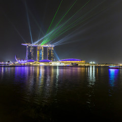 Fototapeta na wymiar MARINA BAY SANDS, SINGAPORE NOVEMBER 05, 2015: Beautiful laser s