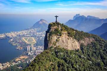 Foto op Plexiglas Copacabana, Rio de Janeiro, Brazilië Luchtfoto van Christus de Verlosser en de stad Rio de Janeiro