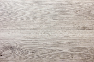 Фон - светлое дерево.