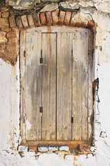 Wooden shutter