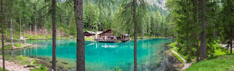 Fototapeta na wymiar Ghedina lake, Cortina D'Ampezzo, Dolomites