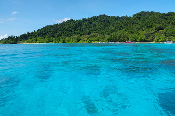 Fototapeta premium Beautiful blue sky and emerald sea at Tachai Island, Phuket, Thailand