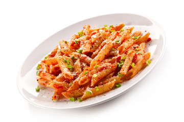 Penne, tomato sauce and vegetables 