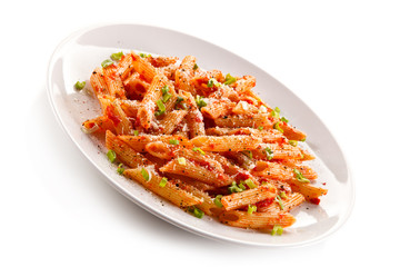 Penne, tomato sauce and vegetables 