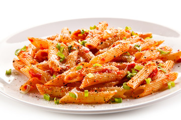 Penne, tomato sauce and vegetables 