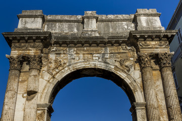 Fototapeta na wymiar Arch of the Sergii - Pula, Croatia
