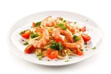 Zelfklevend Fotobehang Shrimps with pasta and vegetables © Jacek Chabraszewski