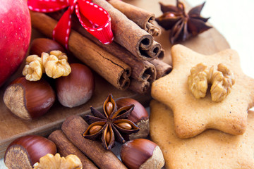 Fototapeta na wymiar Christmas spices and nuts