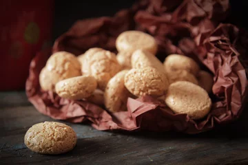 Fotobehang Tasty Italian amaretti cookies © naltik
