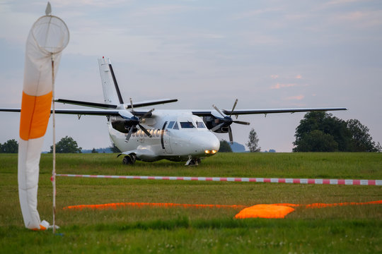 Let L-410 Turbolet