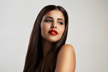 Fototapeta premium beauty latin woman with red lips