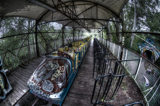 Verlassene Achterbahn im Spreepark Pl&auml;nterwald