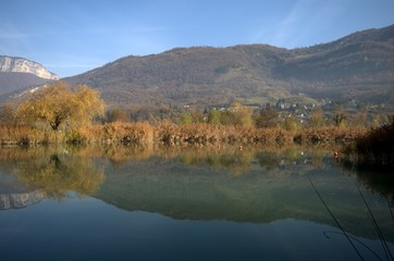 Fototapeta premium Lac de Challes les Eaux - Savoie.