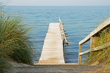 Weg zur aten Alte Seebrücke in Heiligenhafen, Ostsee, Deutschland