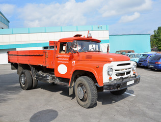 Training old red truck car