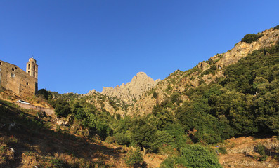 Fototapeta na wymiar Popolasca, village de Corse 