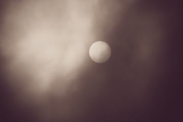 Full Sun behind heavy Fog old style