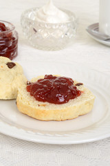 english scone with jam