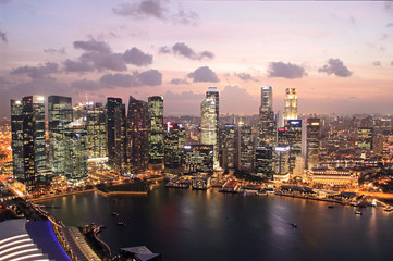 Singapur Skyline am Abend