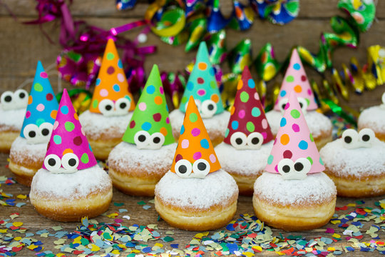  Lustige Party-Krapfen