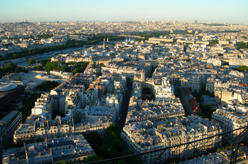 Fototapeta na wymiar Aerial view of Paris from the Eiffel tower in sunset