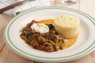Vegetable stew with bulgur