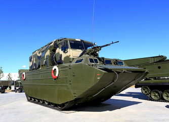 Army floating transporter