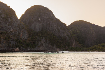 Phi-phi mountains