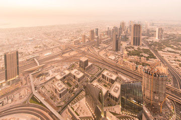 Obraz premium Panorama of night Dubai during sandstorm