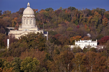 Fototapeta na wymiar Frankfort, Kentucky - State Capitol Building