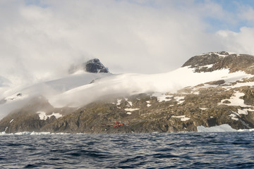 Fototapeta na wymiar base antarctique Primavera, Argentine, côte Danco, Terre de Graham, Antarctique
