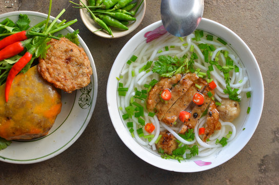Banh canh noodle with fish in Mui Ne, Phan Thiet