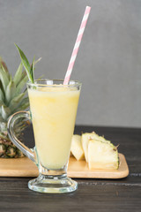 pineapple smoothie