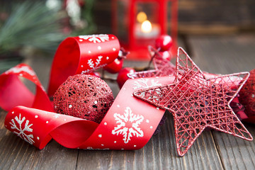 Red Christmas Decoration with Glitter Star,Lantern and Festive R