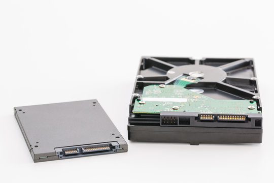 Hard disk next to ssd disk (solid state drive)