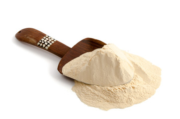Schaufel mit Baobab-Pulver