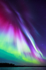 Northern lights (Aurora borealis) in the sky - obrazy, fototapety, plakaty
