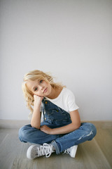 Obraz premium Teen beautiful girl in jeans clothes in diferent emotion