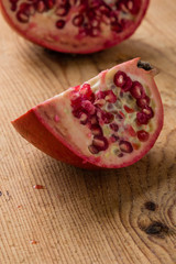 Obraz na płótnie Canvas cut pomegranate