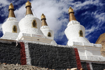 White stupas-grounds of the monastery's North Seat. Sakya-Tibet. 1831 © rweisswald