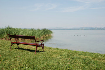 Obraz premium Bench by Lake Balaton 