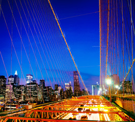 Obraz premium The Brooklyn Bridge Financial District Night Concept