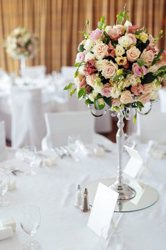 Beautiful wedding tables and roses