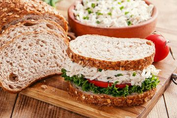 sandwich with chicken salad tomato
