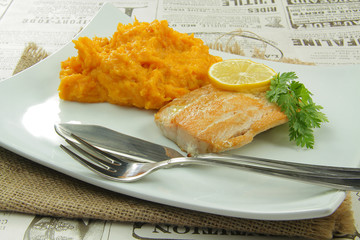 pavé de saumon et purée 17112015