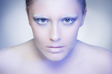 Naklejka premium Queen with Snow and Ice Hairstyle