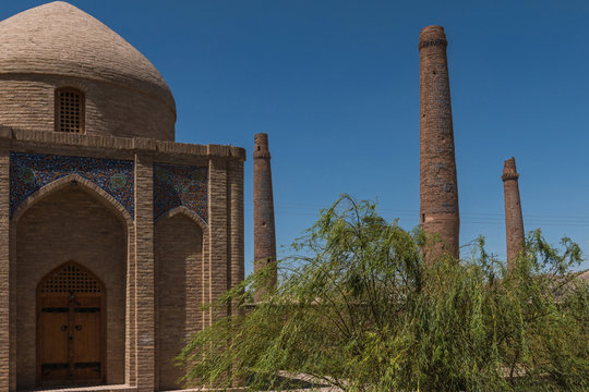 moschee und minaretts musalla komplex herat - afghanistan