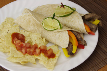 Beef fajitas with chips and salsa 