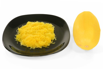 Cooked and Raw Spaghetti Squash